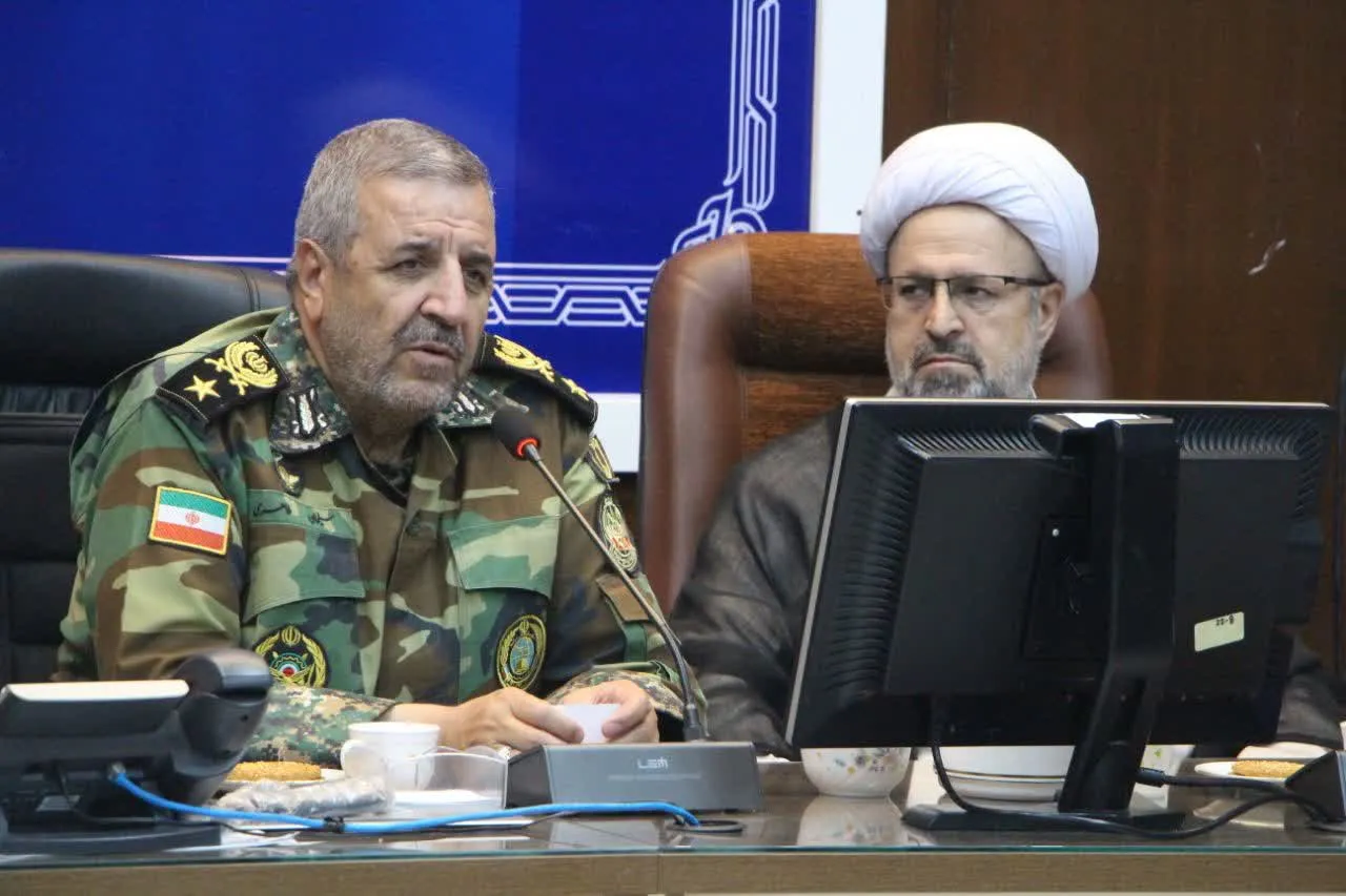 فرمانده قرارگاه منطقهای غرب نزاجا:امروز هنر عقیدتی سیاسی جهاد تبیین در مقابله با جنگ ترکیبی دشمن است
