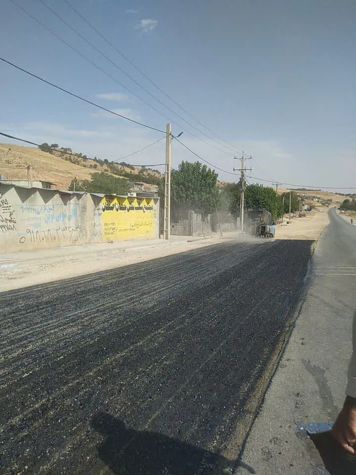آسفالت معابر 9 روستای سیروان اجرا شد