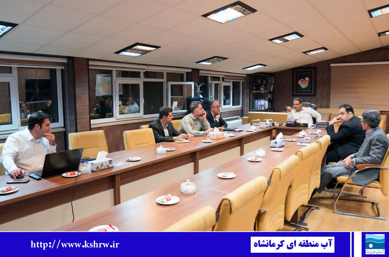 مدیر عامل شرکت آب منطقه ای کرمانشاه ازلایروبی 52 کیلومتر از رودخانهها و مسیلهای کرمانشاه خبر داد