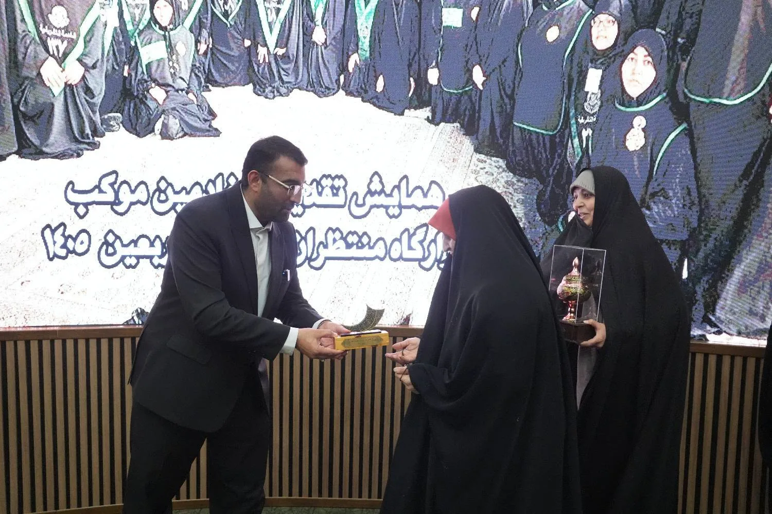 شهرداری منطقه 9 میزبان همایش تقدیر از خادمین موکب قرارگاه منتظران بقیه الله (عج)