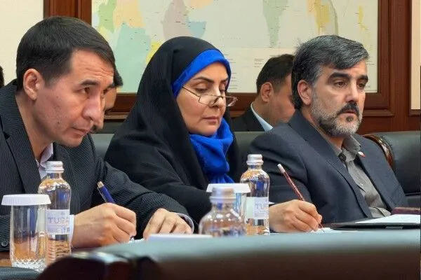 تأکید ایران و قزاقستان بر تدوین سند جامع همکاری‌های لجستیکی و زیرساختی