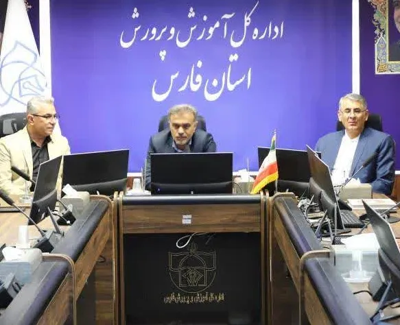 تأکید بر توسعه همکاریهای دانشگاه علوم پزشکی شیراز و آموزشوپرورش فارس در حوزه سلامت دانشآموزان