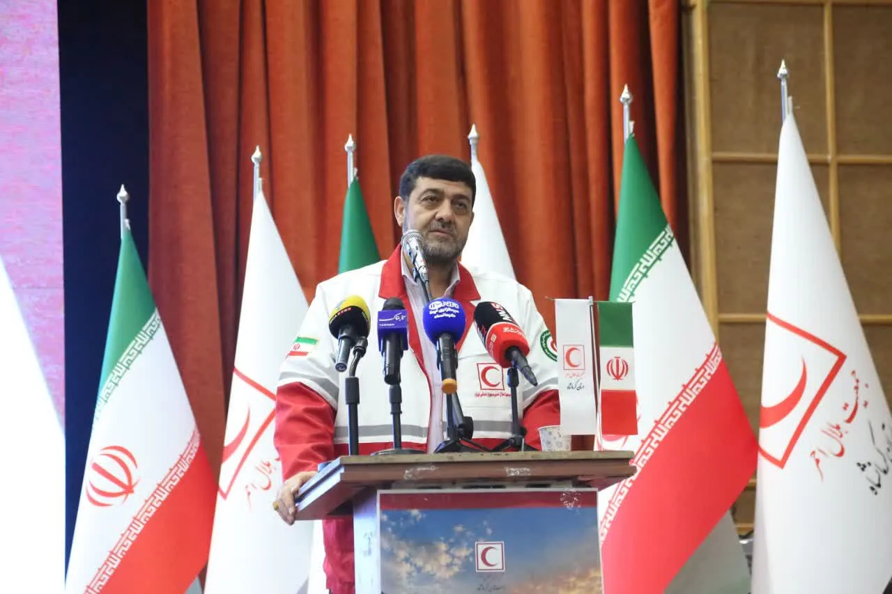رئیس جمعیت هلالاحمر جمهوری اسلامی ایران : امداد گران در سختترین شرایط جنگ، میدان خدمت را ترک نکردند