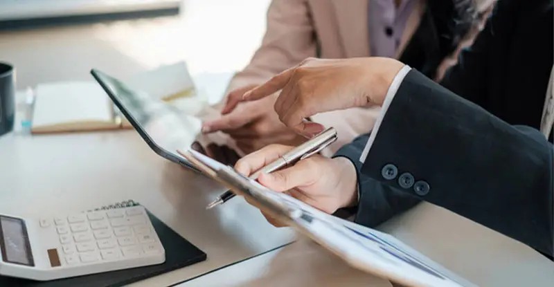 بستن حساب مالی