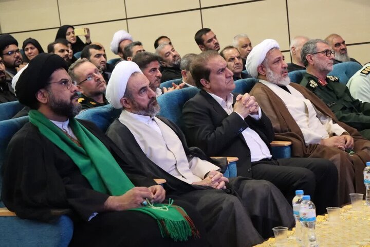 خدمت به زائران اربعين، سرمايه‌گذاري فرهنگي و تمدني براي نسل‌هاي آينده است
