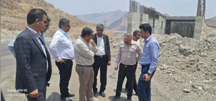 بازديدميداني معاون عمراني استانداري از روند اجراي طرح ملي ترانشه حاجي آباد