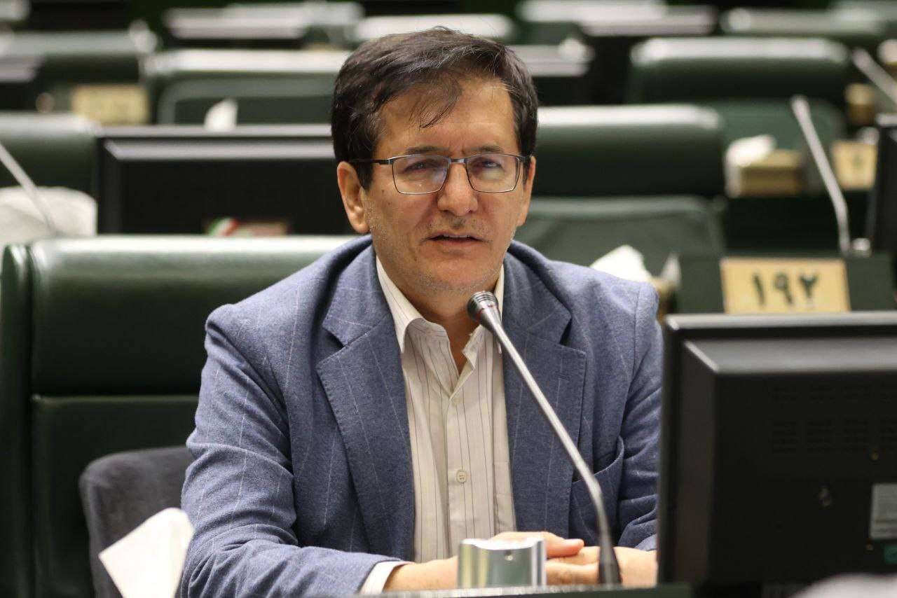 راهبری تنگه هرمز متناسب با تغییرات منطقه و خلیج فارس/ حقوق ایران قابل چشمپوشی نیست