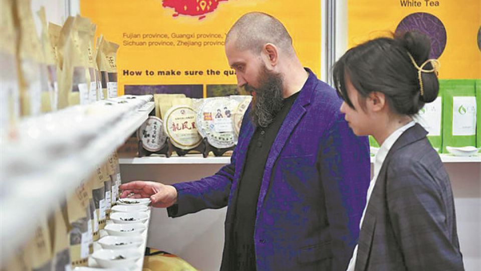Steeped in culture: Chinese tea wins over Moscow