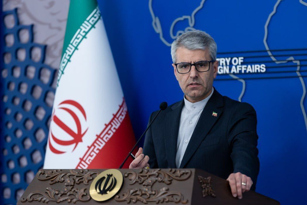 بقایی: متن تفاهم اسلامآباد توسط پزشکیان و ترامپ امضا شد