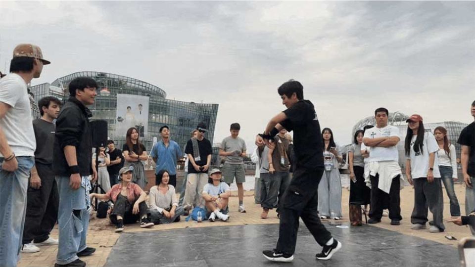 Young dancers seek freedom in Korea’s growing street dance scene