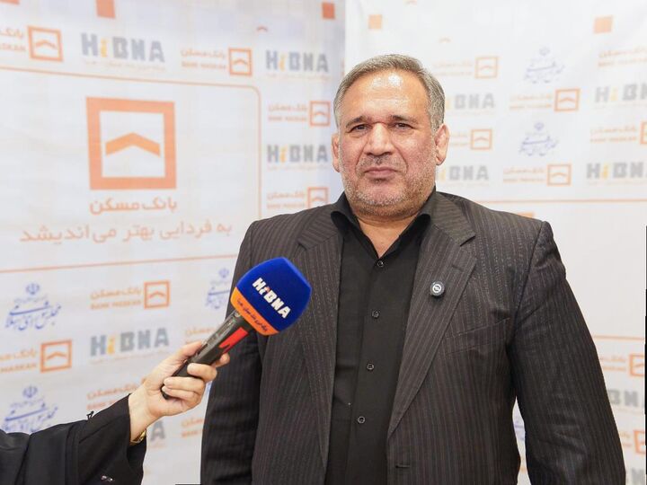 قدرداني رئيس کميسيون اقتصادي مجلس از عملکرد مديريت بانک مسکن در بهبود شاخصهاي بانکي