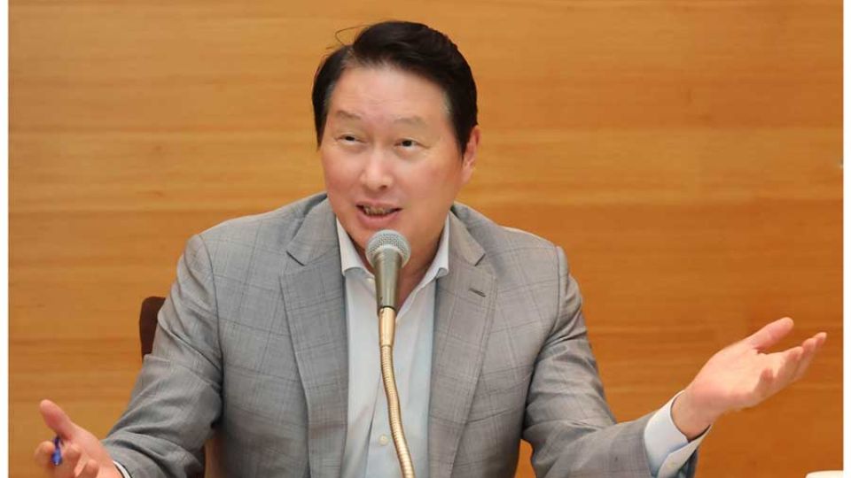 South Korea’s SK chief warns AI memory shortage could turn geopolitical