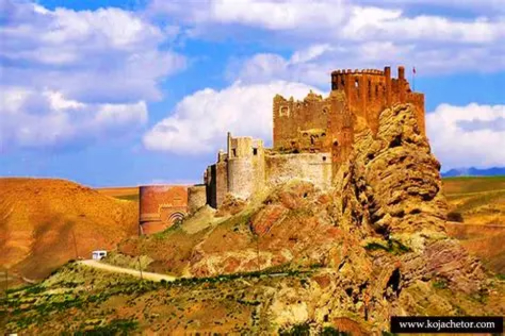 دژ تسخير ناپذير الموت، جهاني شد