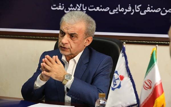 احتمال تداوم فرمول فعلی قیمت‌گذاری خوراک تا پایان سال 1405/ تدوین یک فرمول واقع‌بینانه به تقویت منافع پالایشگاه‌ها و بازار سرمایه کمک می‌کند