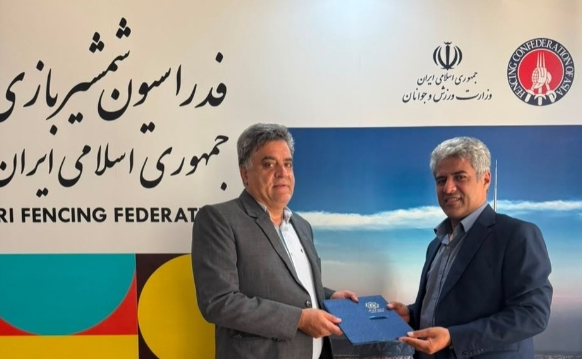 امضای تفاهم‌نامه چهارجانبه برای تبدیل یزد به قطب شمشیربازی دانشجویان کشور