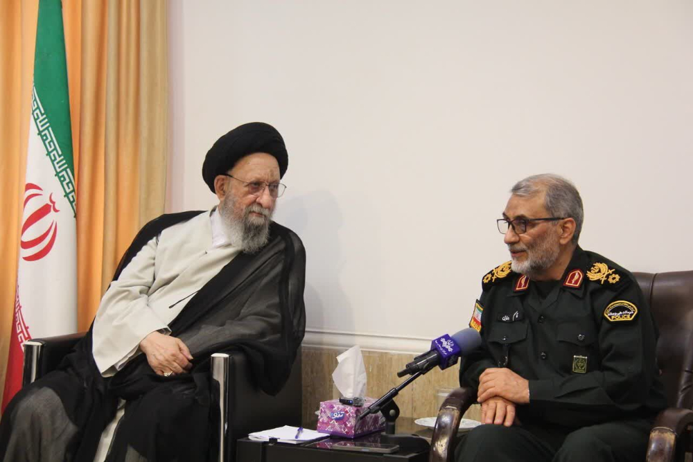 آیت‌الله نورمفیدی: تهمت به مسئولان از مرز اخلاق و قانون گذشته است