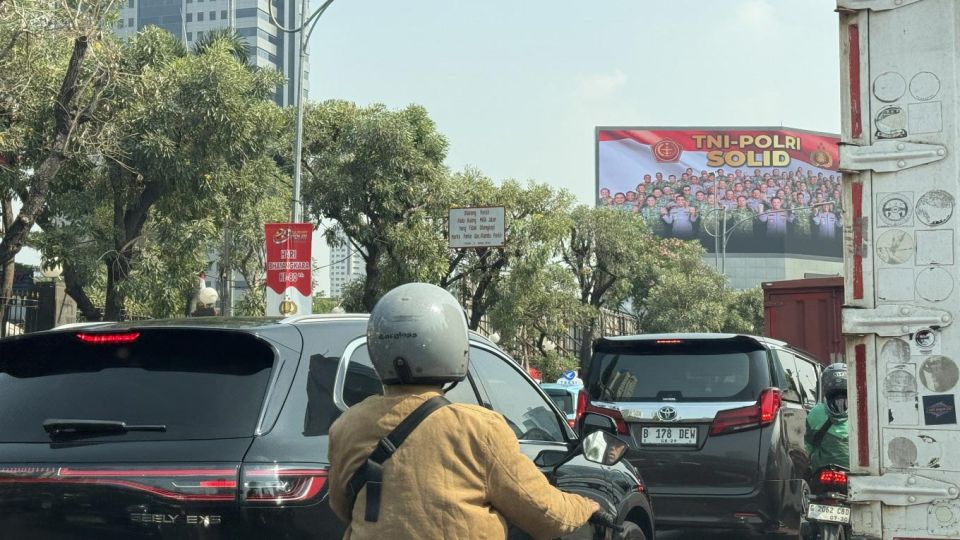 Indonesia’s civil society groups demand withdrawal of military role in monitoring taxpayers