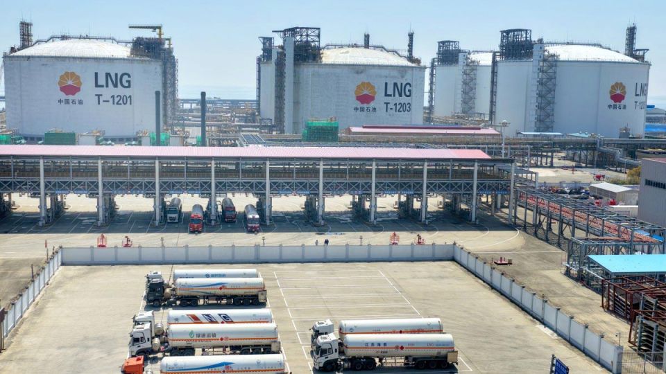 Bangladesh government braces for costly LNG future