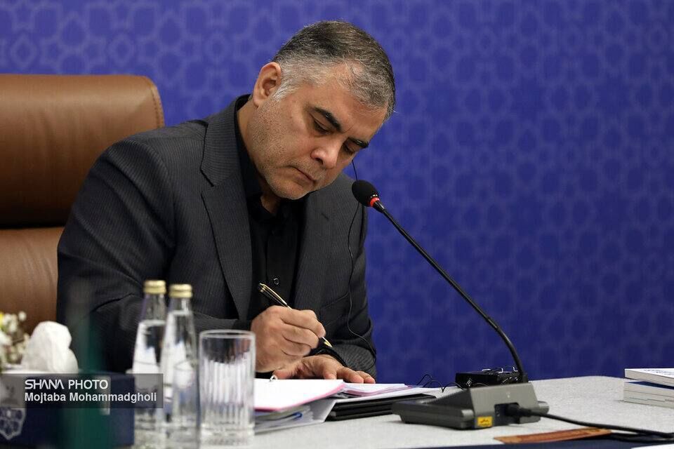وزير نفت درگذشت سرپرست روابط عمومي شرکت ملي گاز ايران را تسليت گفت