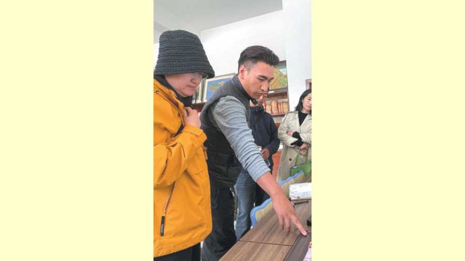 Carving out a livelihood from an old Tibetan craft