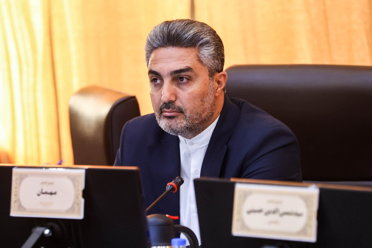 بنگاه‌داری بانک‌ها به جای حمایت از تولید، به تورم دامن می‌زند