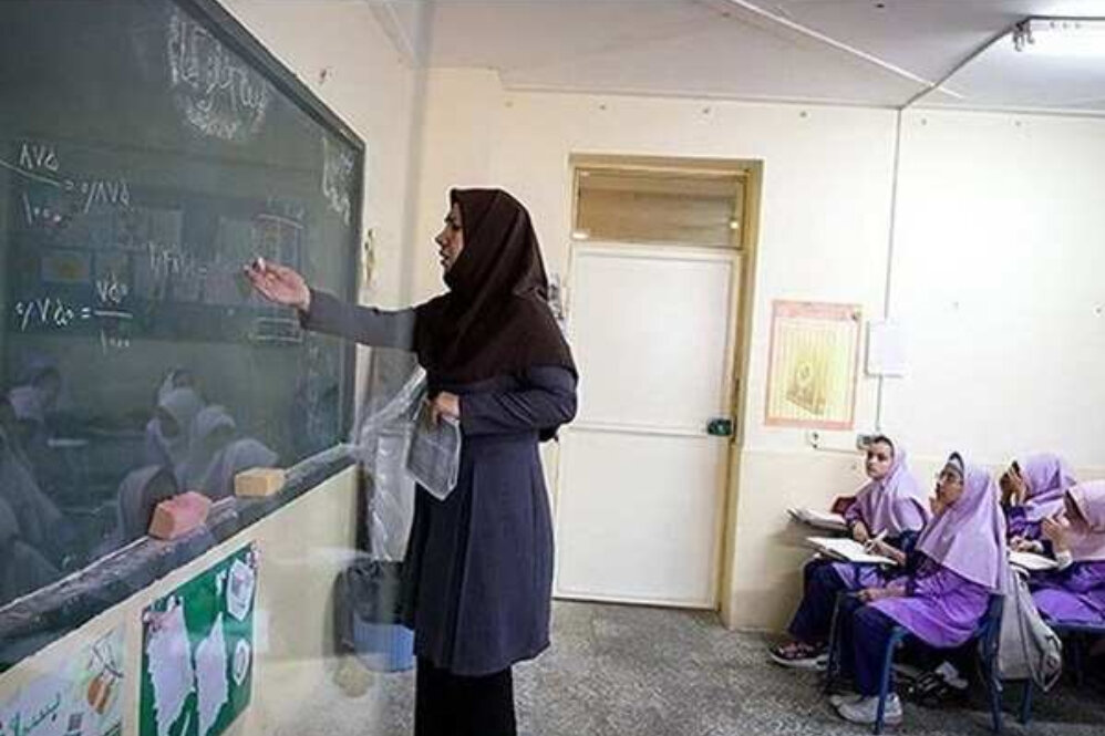 حقوق فرهنگیان خط قرمز مجلس است/ تعهد کمیسیون اصل نود برای پیگیری مطالبات تا پرداخت معوقات