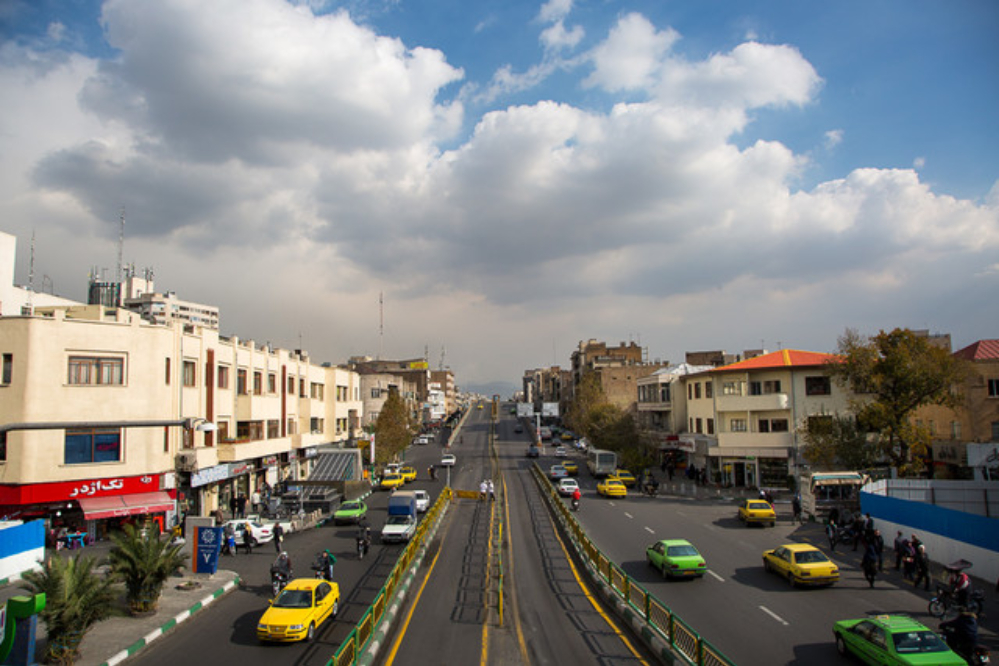 پیش بینی وضعیت آب و هوا تهران فردا پنجشنبه 15 مرداد ؛ باد شدید و رگبار در راه است