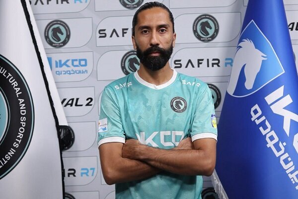 هافبک سابق استقلال در پيکان ماندني شد