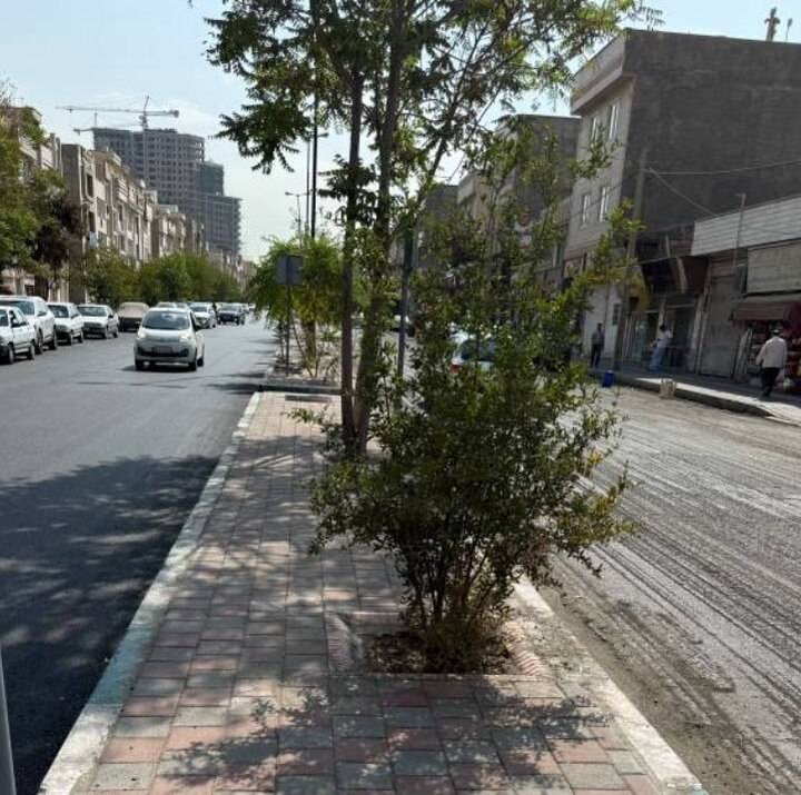 اتمام عمليات اجراي کف‌پوش رفيوژ مياني بلوار اميرکبير