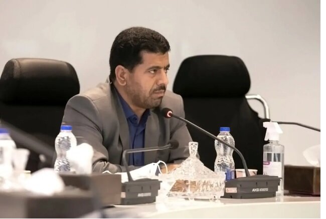 پيگيري 25 ميليارد تومان اعتبار و هزار تن قير رايگان براي راههاي روستايي چناران، طرقبهشانديز و گلبهار