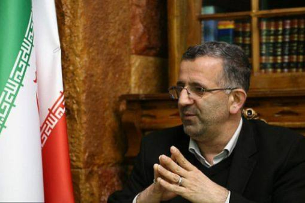 عراقچي درگذشت رئيس دفتر نمايندگي وزارت خارجه در همدان را تسليت گفت