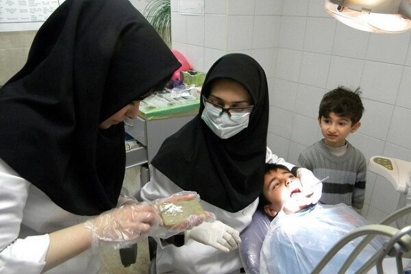 تقویت بیمه‌ها و خودکفایی در تولید مواد دندانپزشکی، راهکار کاهش هزینه‌های مردم