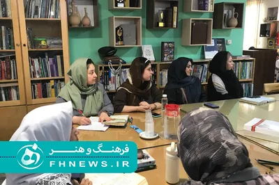 عکس؛ نشست شرح و تفسیر غزلیات حافظ شیرازیدر فرهنگسرای عطار نیشابوری