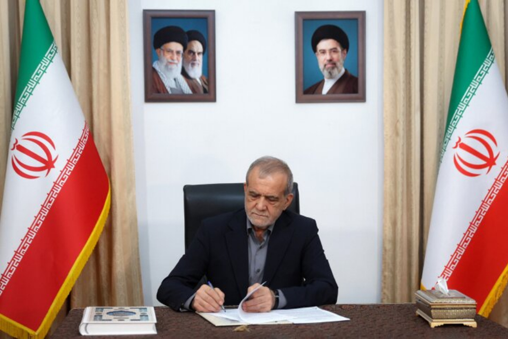 امروز مسئولیت فرماندهی نیروی دریایی سپاه از حساسیت ویژه برخوردار است