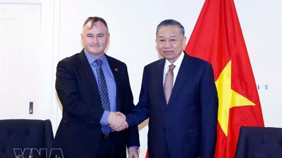 Top Vietnamese leader highlights strategic mineral, high-tech cooperation with Australian firms