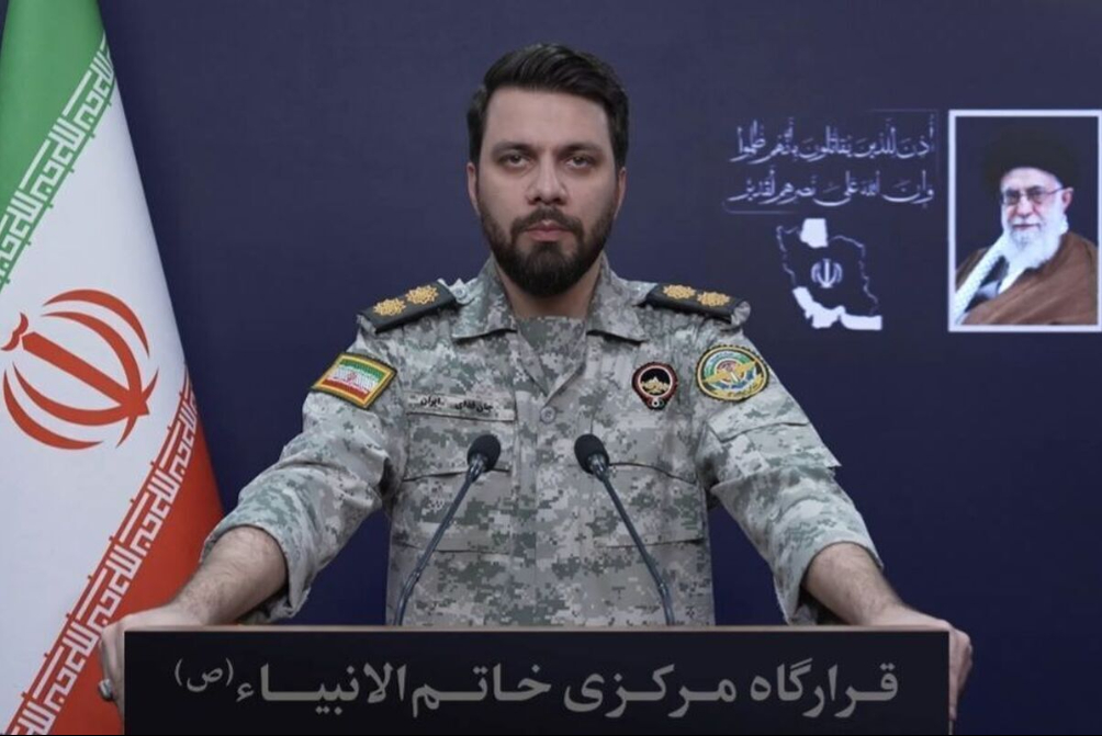 هیچ کشتی بدون مجوز ایران از تنگه هرمز عبور نمی کند