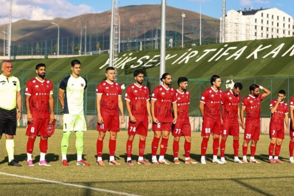 قزوین، چشمانتظار یک بازی تهاجمی و پرگل+ترکیب پرسپولیس