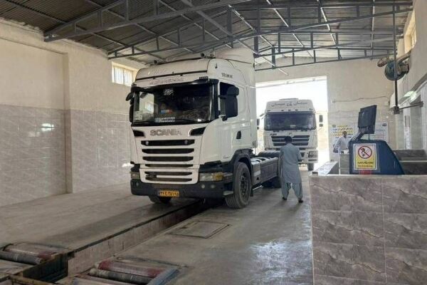 مراجعه حدود 23000 ناوگان حمل ونقل سنگین به مراکز معاینه فنی سیستان و بلوچستان