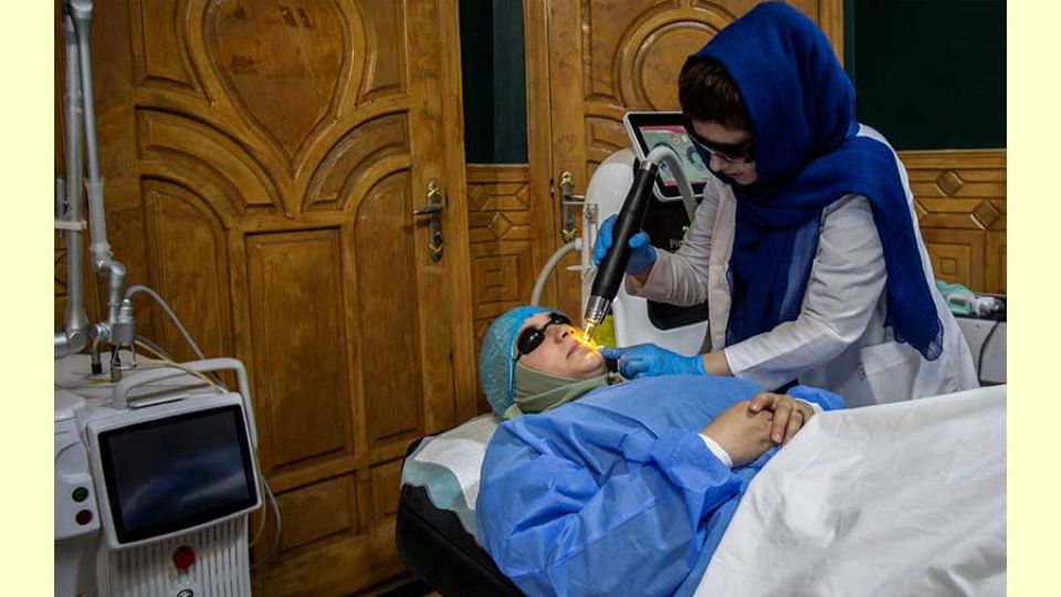 Pakistan’s cosmetic boom outpaces oversight