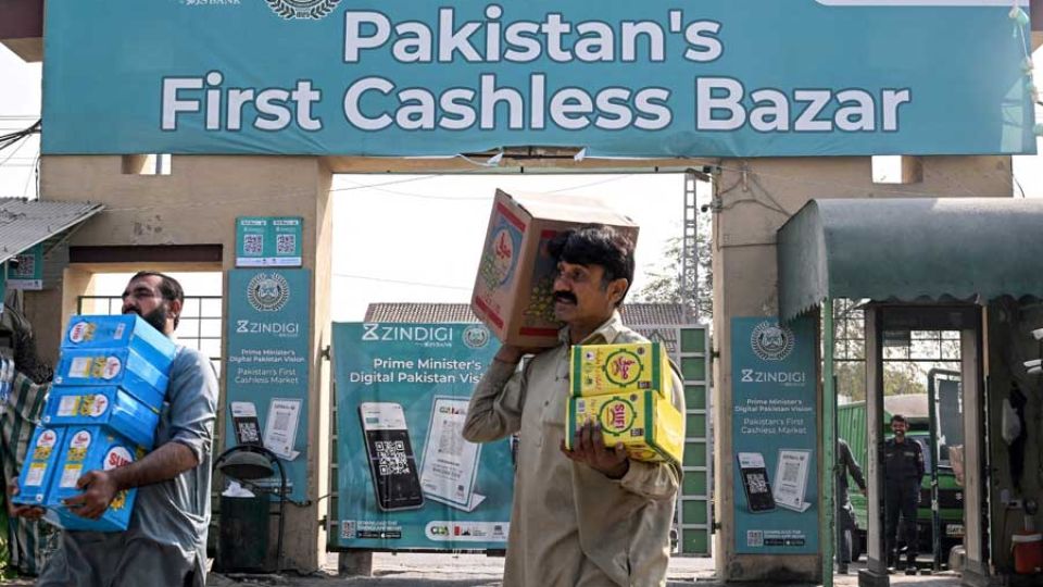 Why cash refuses to die in Pakistan