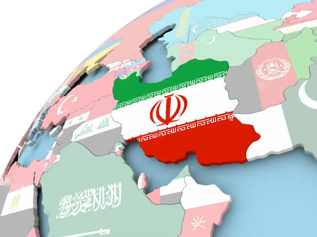 دیپلماسی همسایه‌محور رُکن شکست محاصره اقتصادی دشمن