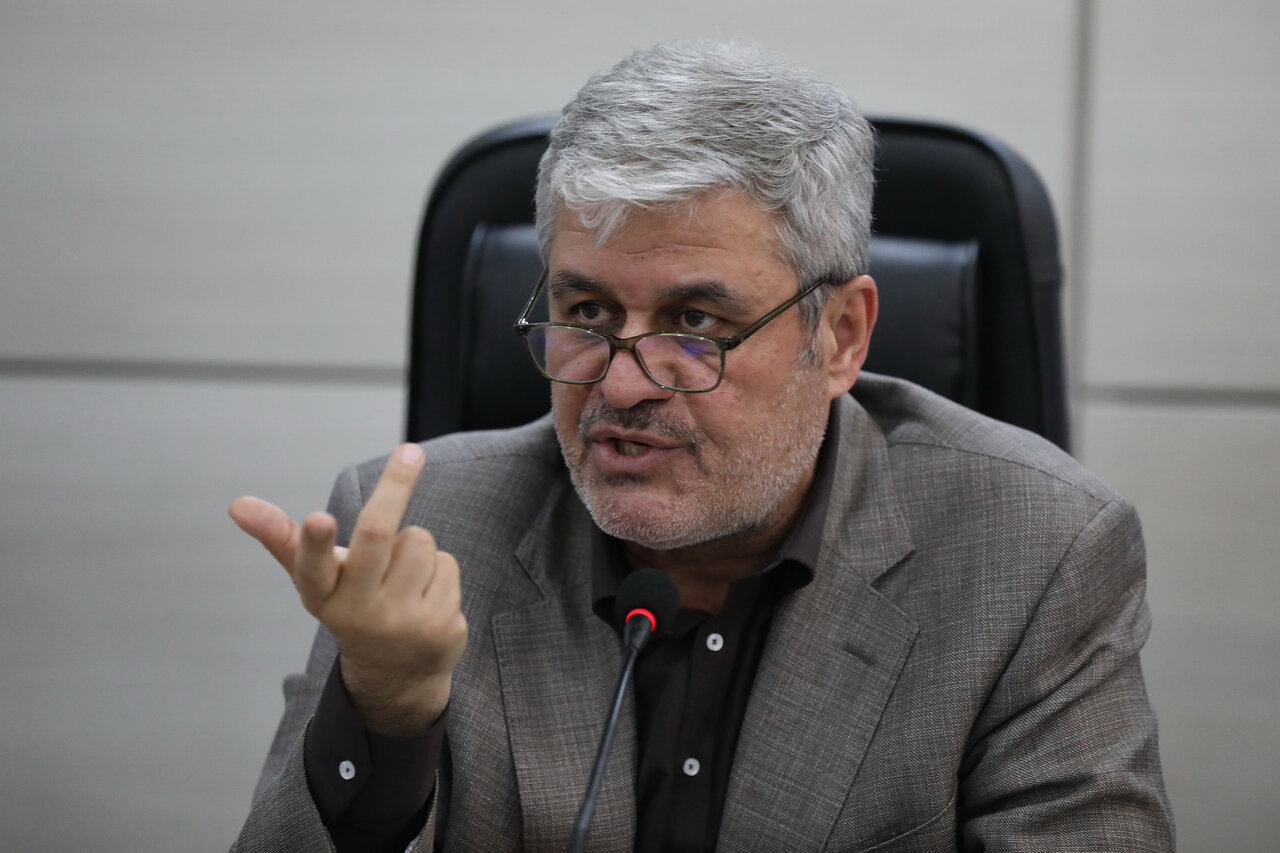 در راستای تقویت کالابرگ الکترونیک کمک‌رسان دولت خواهیم بود/ جریان منابع نفتی برای مجلس شفاف شود