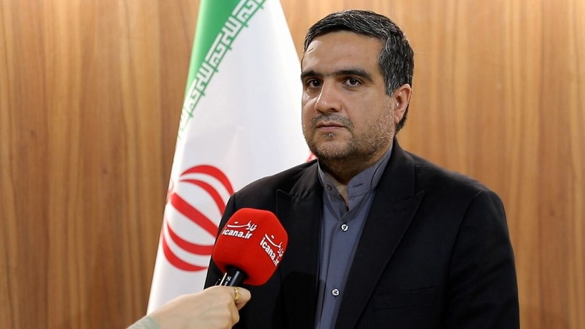 راهاندازی جایگاه CNG و ساخت کارخانه داروسازی در خراسان جنوبی پیگیری شد/ قیمت زرشک امسال به نفع کشاورزان تعیین میشود
