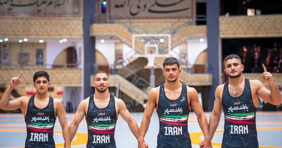 کشتی آزاد جوانان قهرمانی جهان؛ رحمانی راهی مرحله نیمه نهایی شد