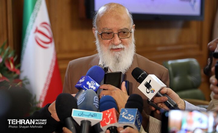 بدهی شهرداری به بانک ها در ابتدای دوره ششم مدیریت شهری زیاد بود که اغلب پرداخت شد/ اطلاعی از انتخابات در 24 مهرماه ندارم