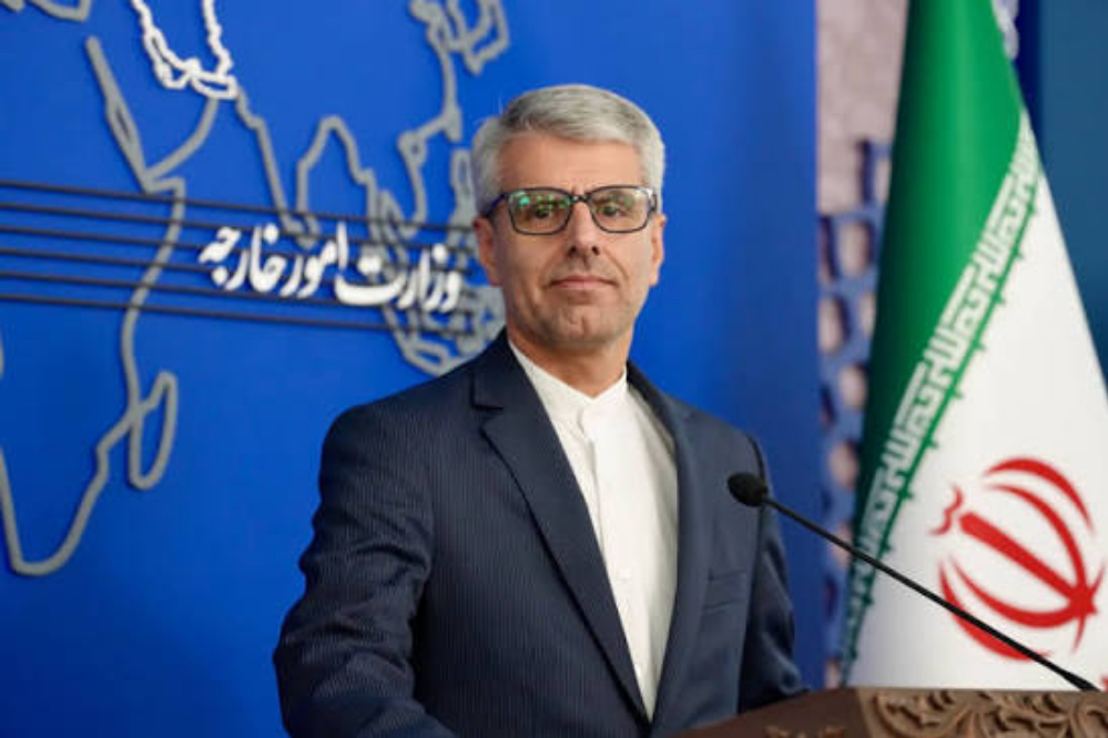 بقائی: فعالیت مداخله‌جویانه دو دیپلمات‌ فرانسوی در ایران قابل پذیرش نیست