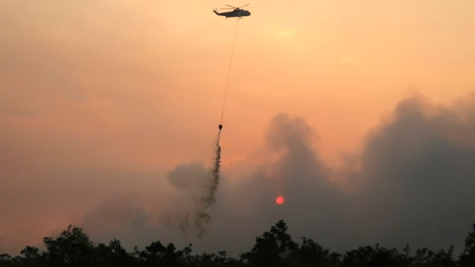 Indonesia ramps up fight against Kalimantan wildfires as President Prabowo visits affected areas