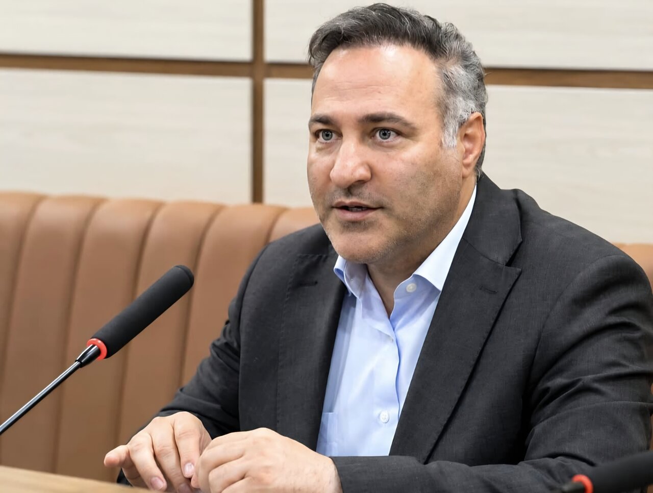 گرانی خودرو نباید بر دوش مصرف‌کننده گذاشته شود