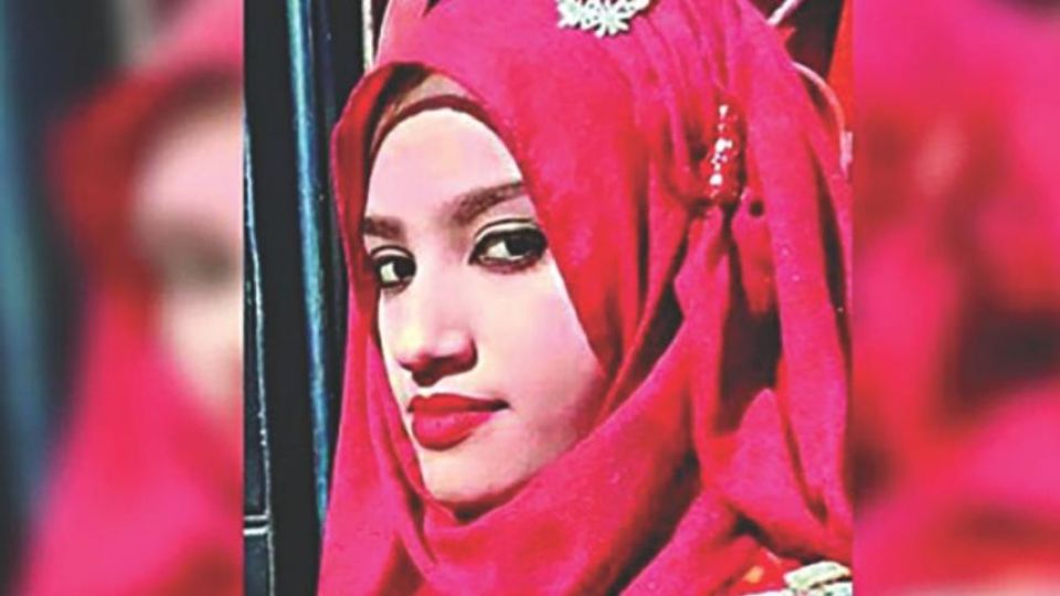 Bangladesh high court upholds death sentence over teacher, aide who burned teen alive