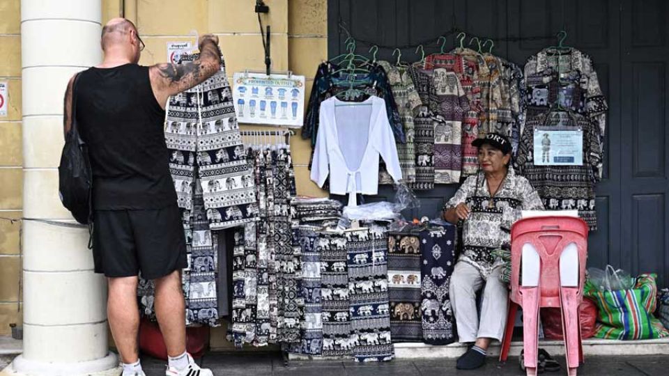 Thailand warns of visa revocations over foreign tourist misconduct